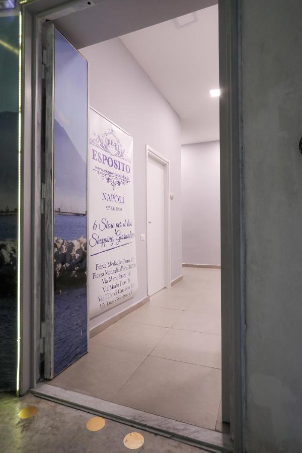 Residenza Esposito Economy Rooms Napels Buitenkant foto