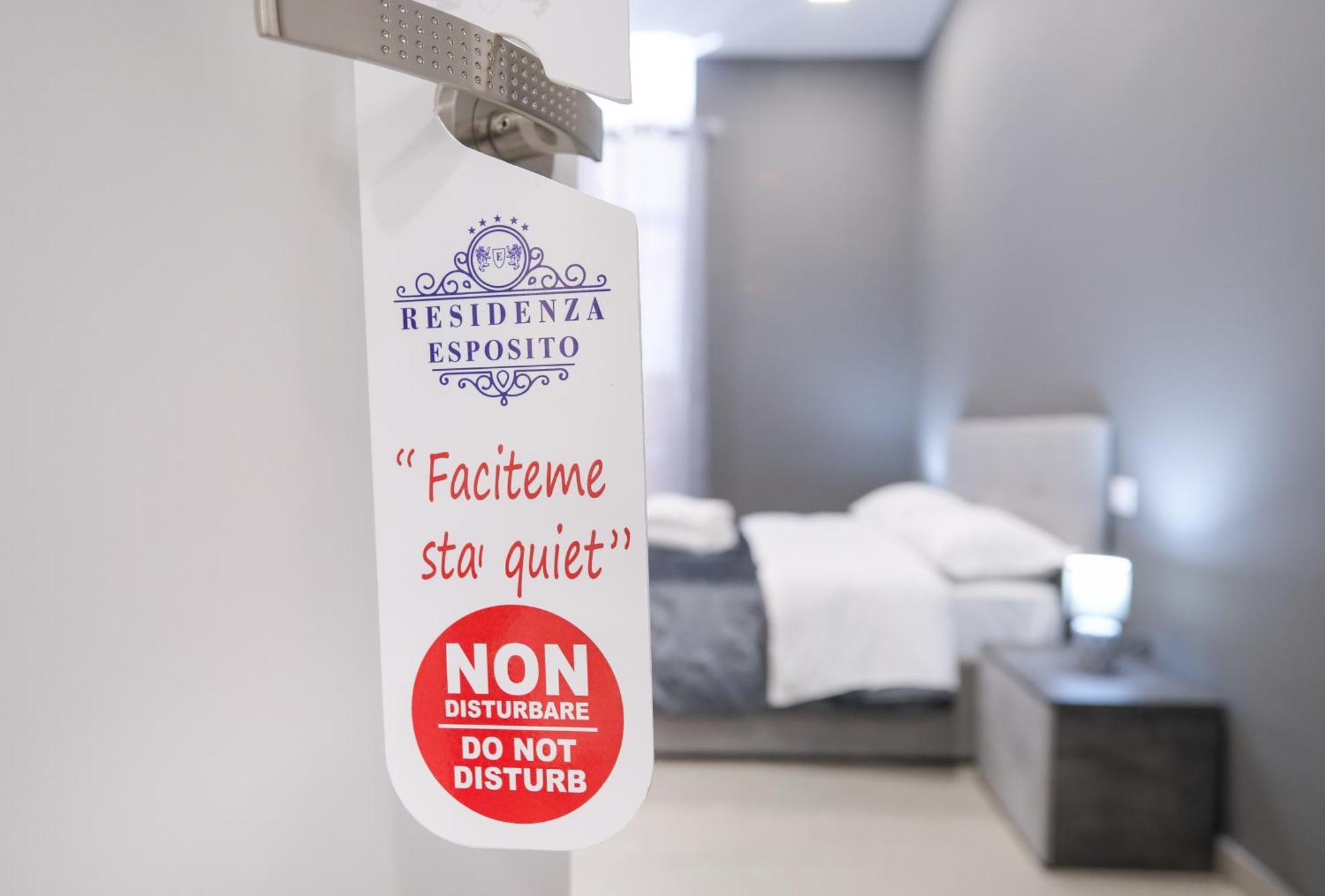 Residenza Esposito Economy Rooms Napels Kamer foto